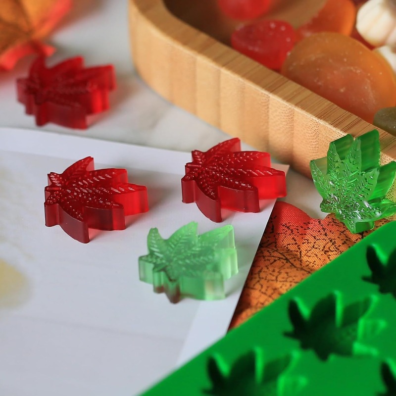 Marijuana Cannabis Hemp Leaf S - Gummy Candy recension och pris